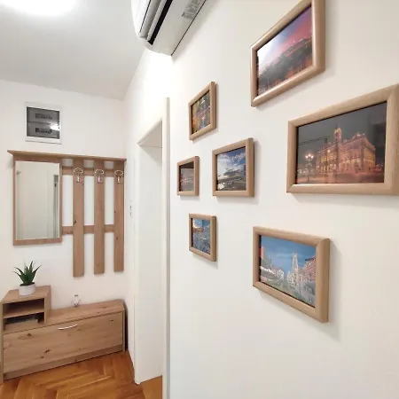 Apartman Ns Dan Private Parking Novi Sad Exterior photo